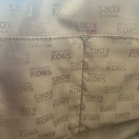 Michael Kors 2PC NWOT Admiral Paisley Jet Set Tote - Picture 5 of 12